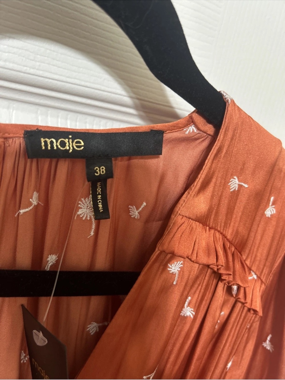NWT Maje Rust Floral Satin V-Neck Smocked Romper Sz 4 UK T38 so cute! 385$ NWT - Picture 4 of 11